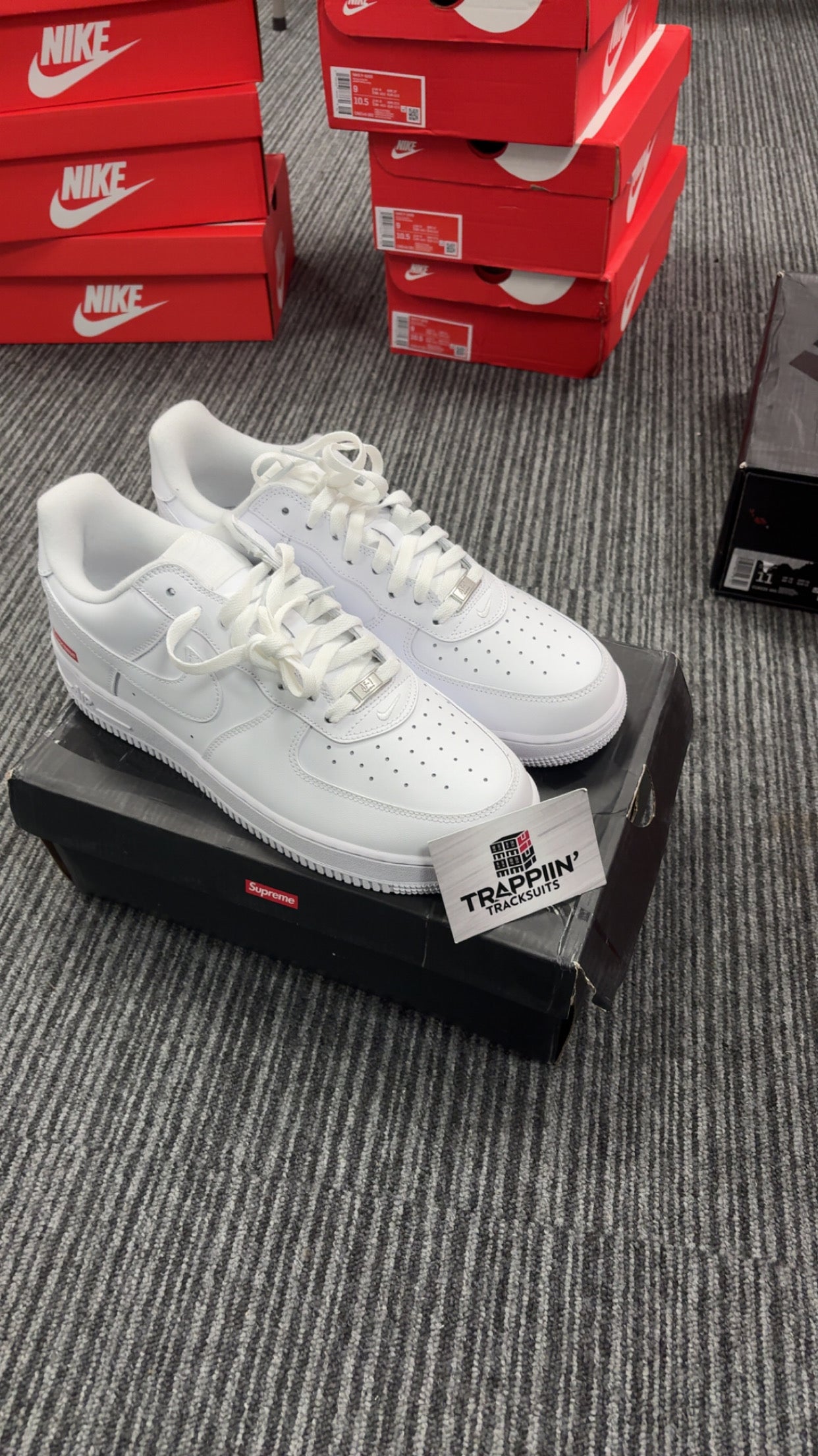 AF1 Supreme White